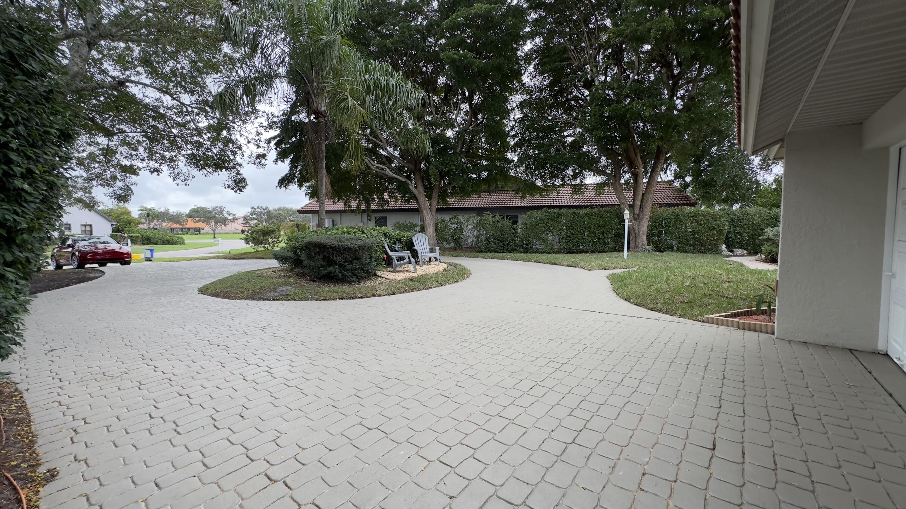22758 Pinewood Court