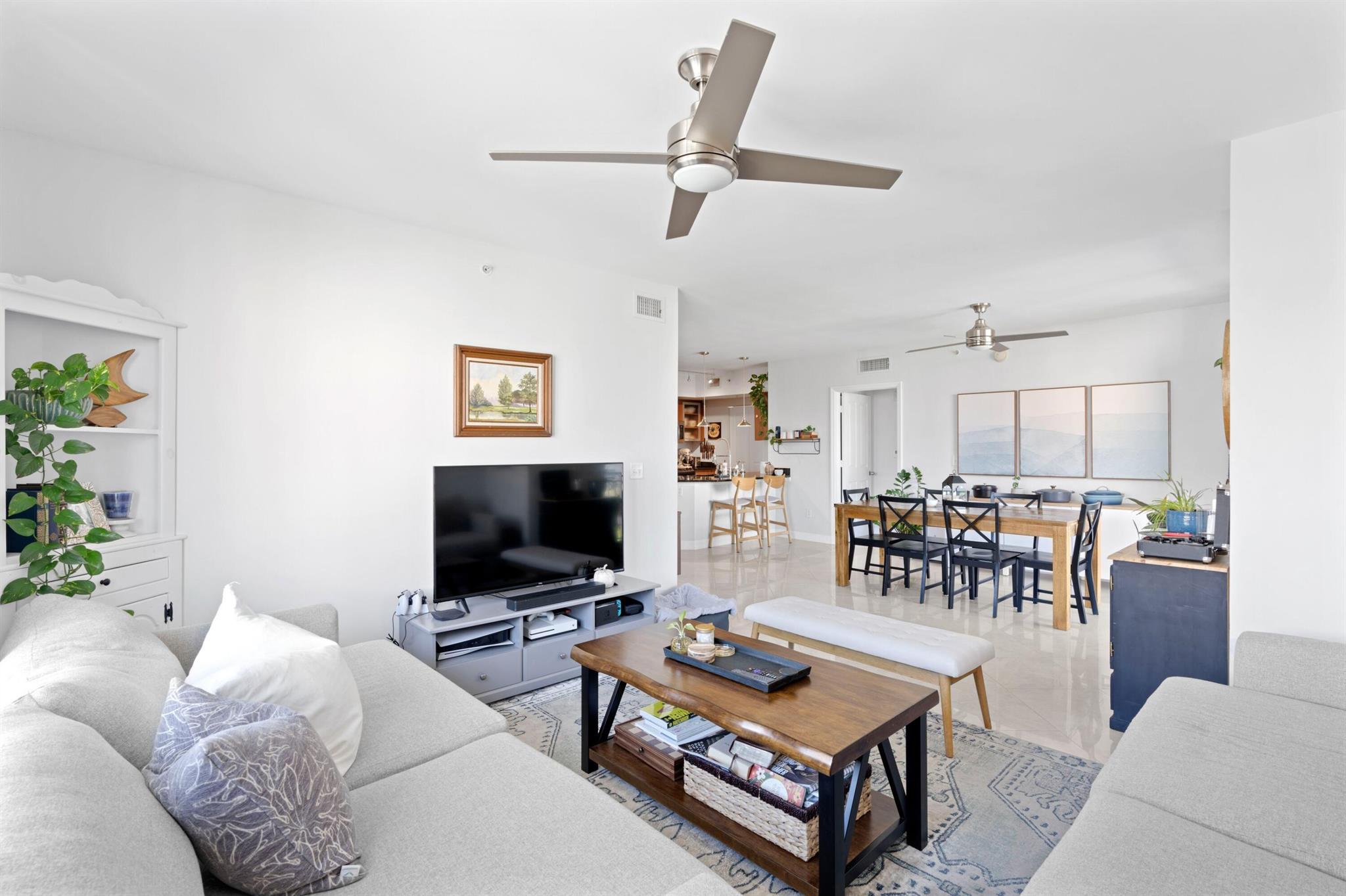 600 S Dixie Highway 619