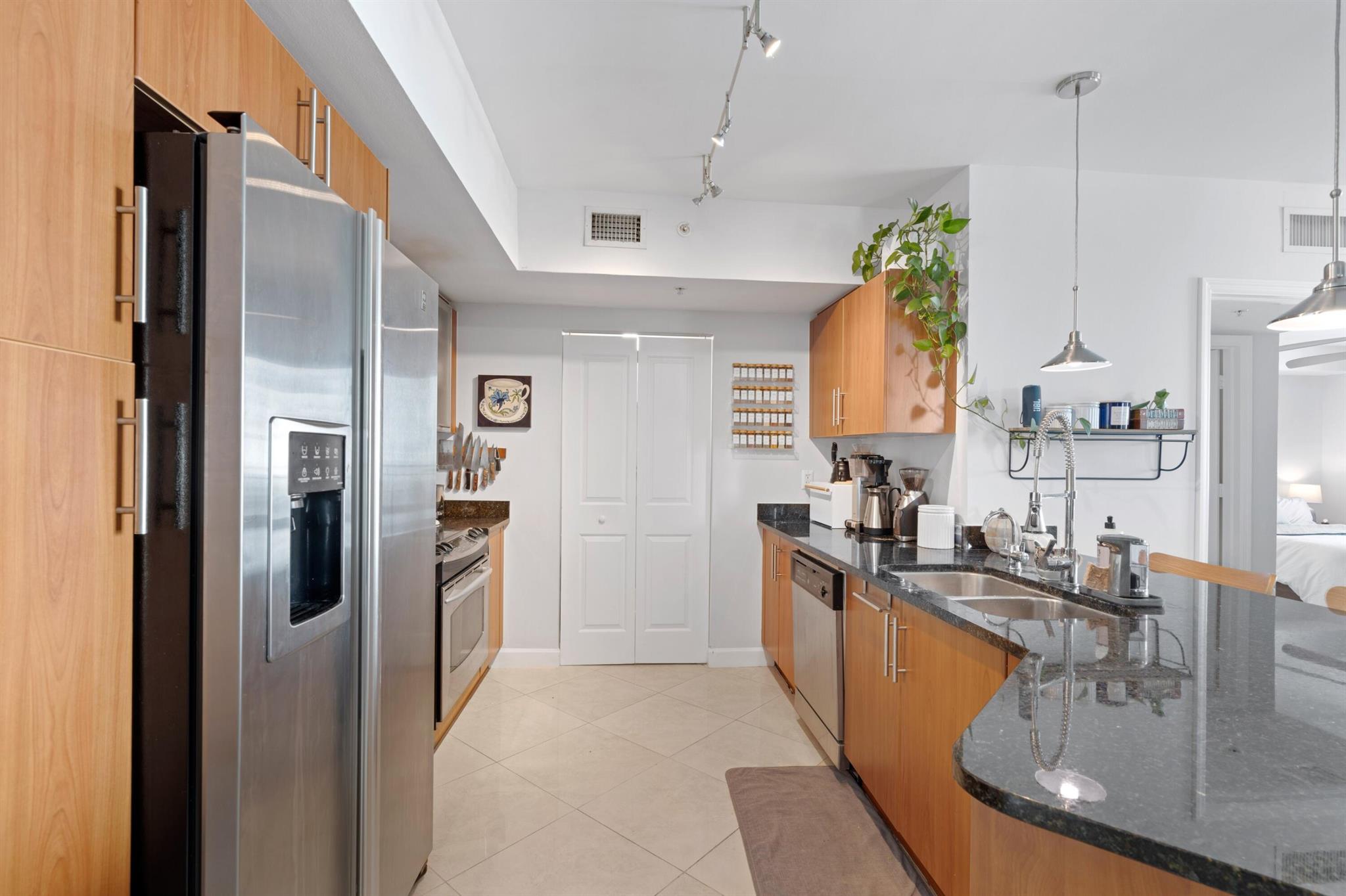 600 S Dixie Highway 619