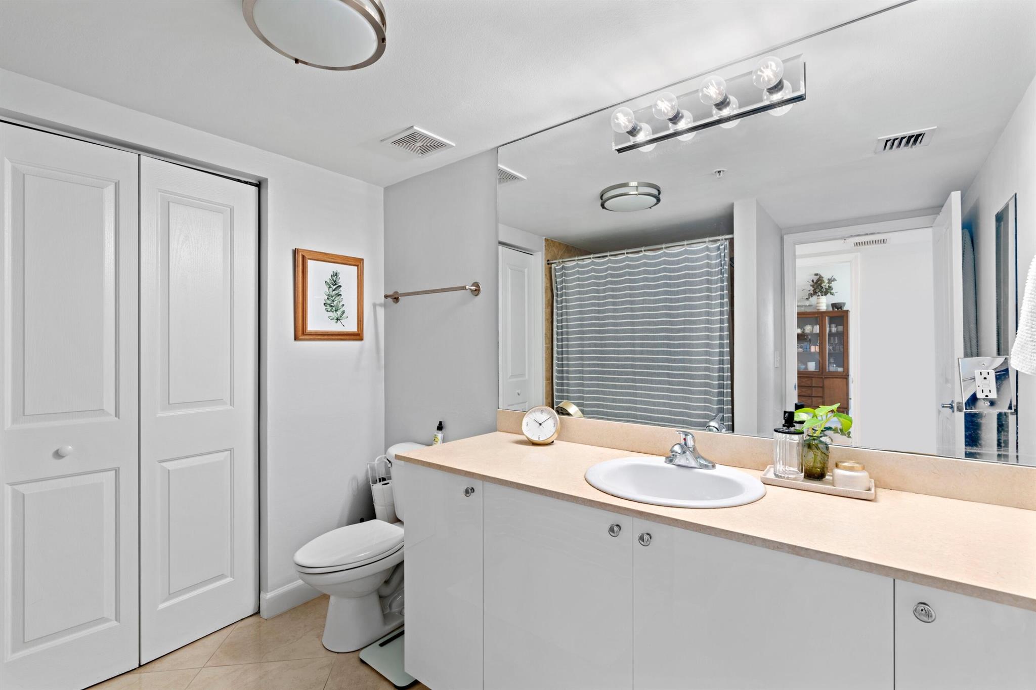 600 S Dixie Highway 619