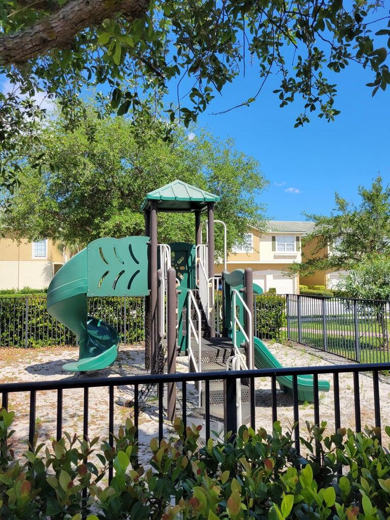 3031 SE Lexington Lakes Drive 203