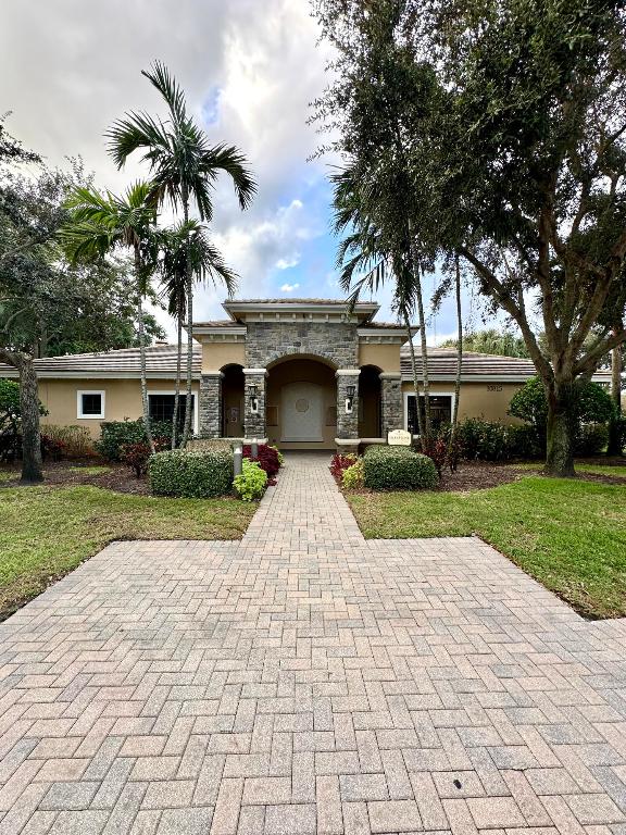 7913 Jewelwood Drive