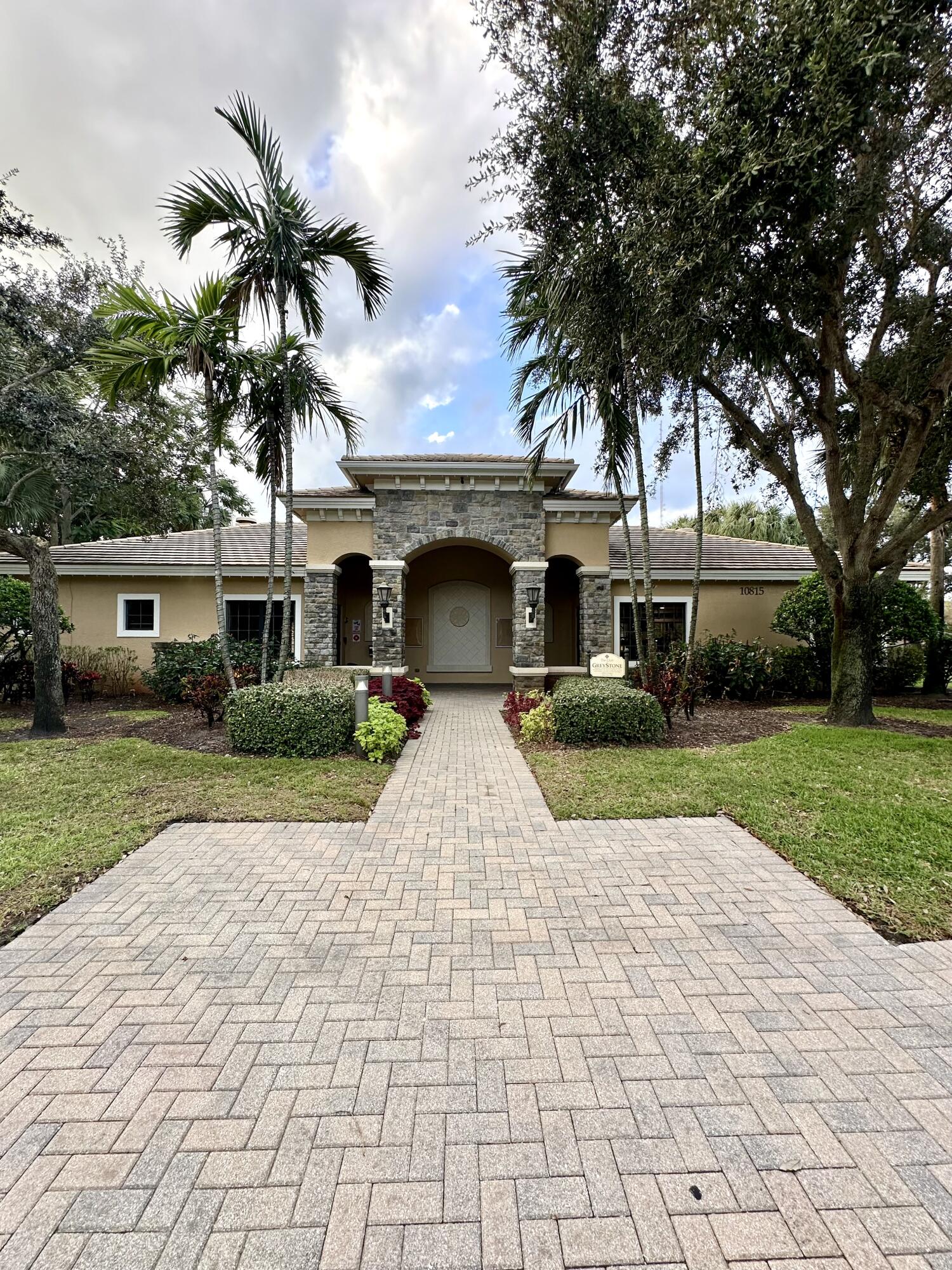 7913 Jewelwood Drive