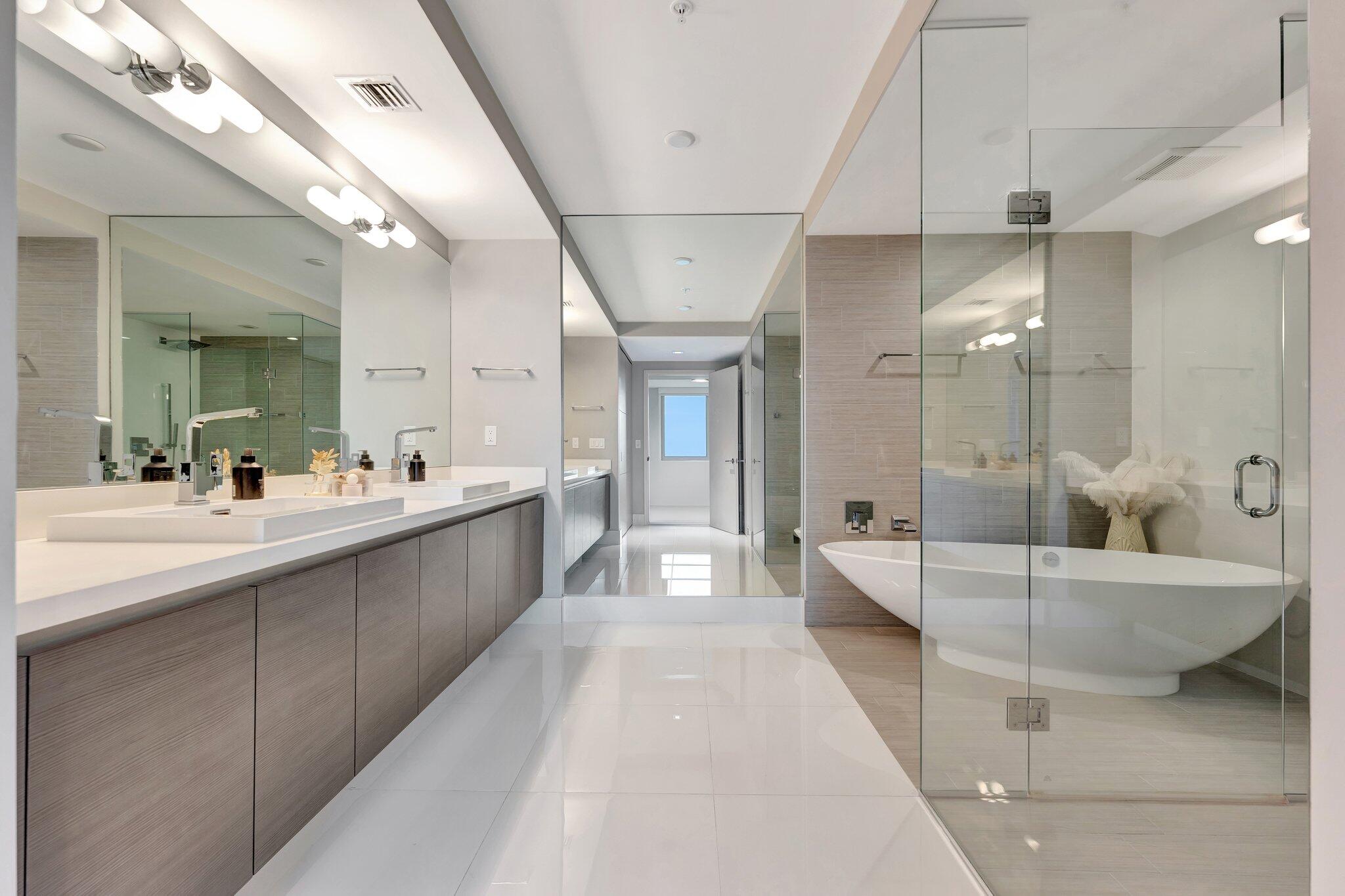 300 Sunny Isles Boulevard Boulevard 4-2205, Sunny Isles Beach Unit: 4-2205