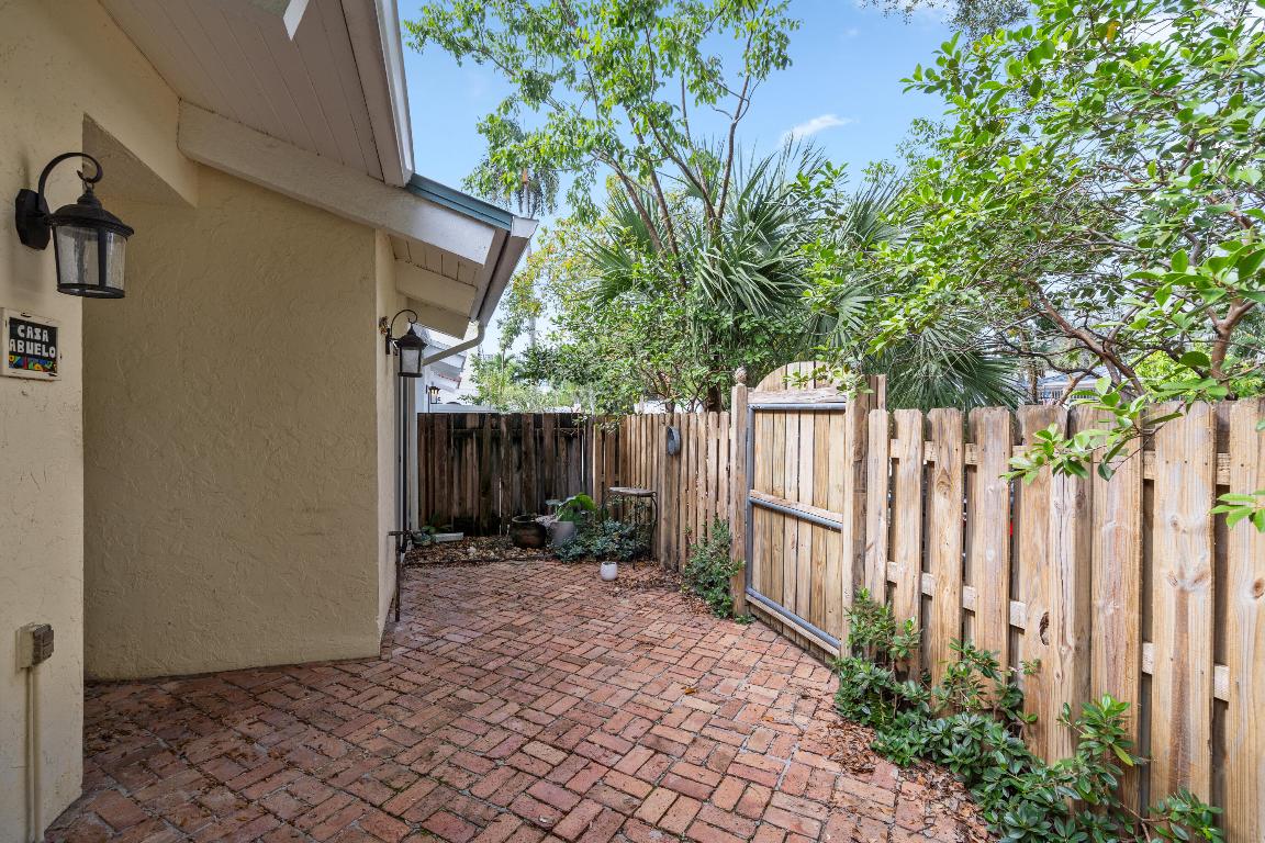 1270 SE 2nd Street, Fort Lauderdale