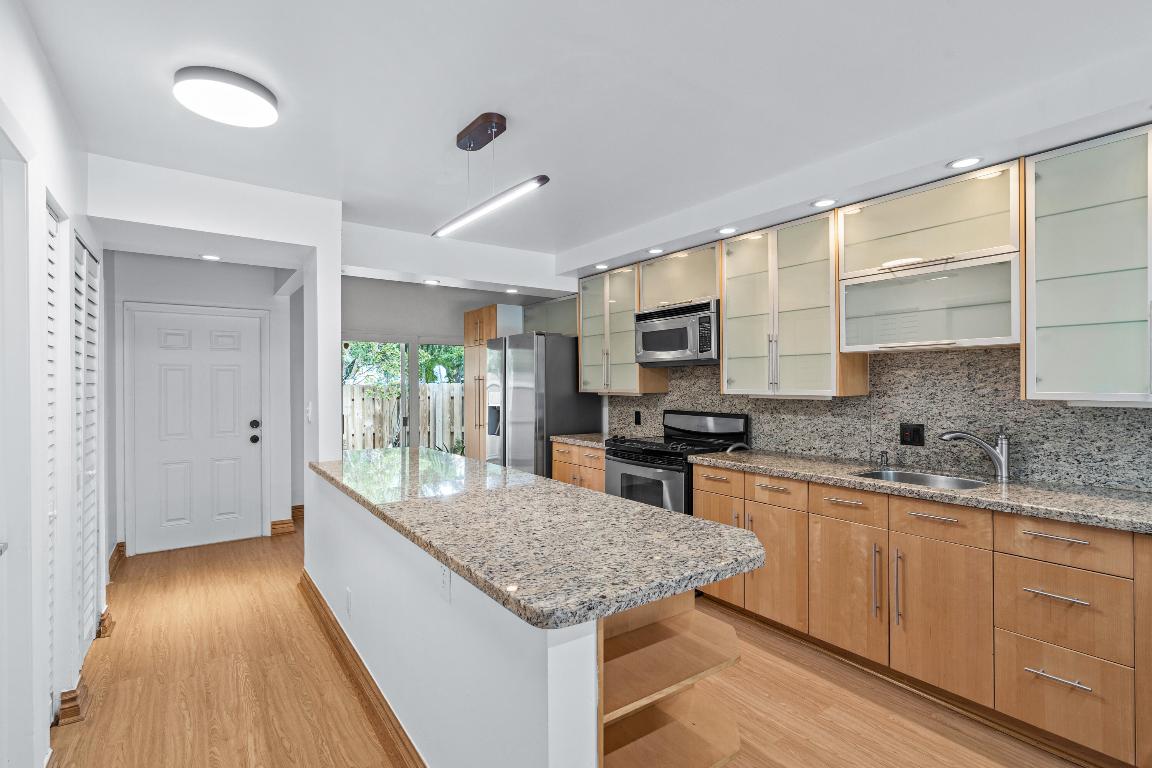 1270 SE 2nd Street, Fort Lauderdale