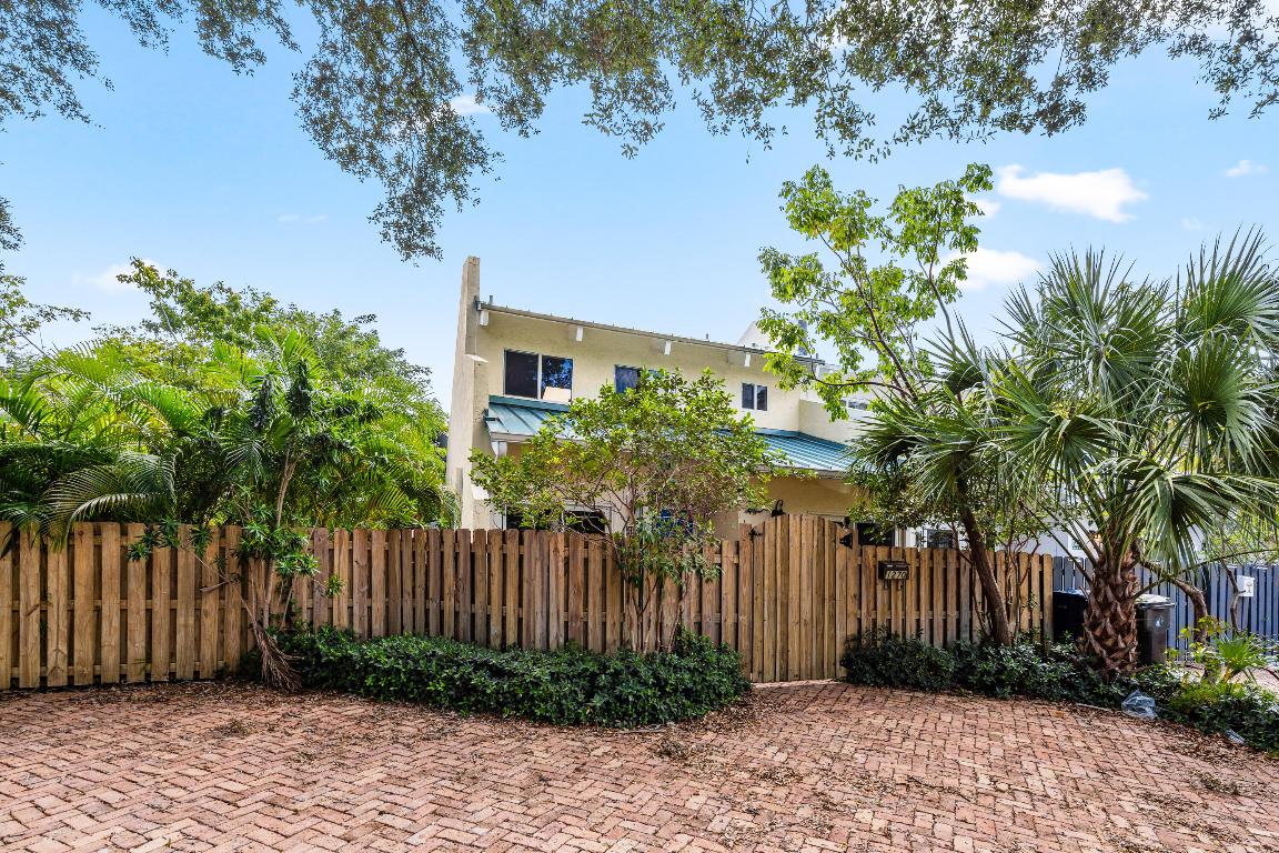 1270 SE 2nd Street, Fort Lauderdale