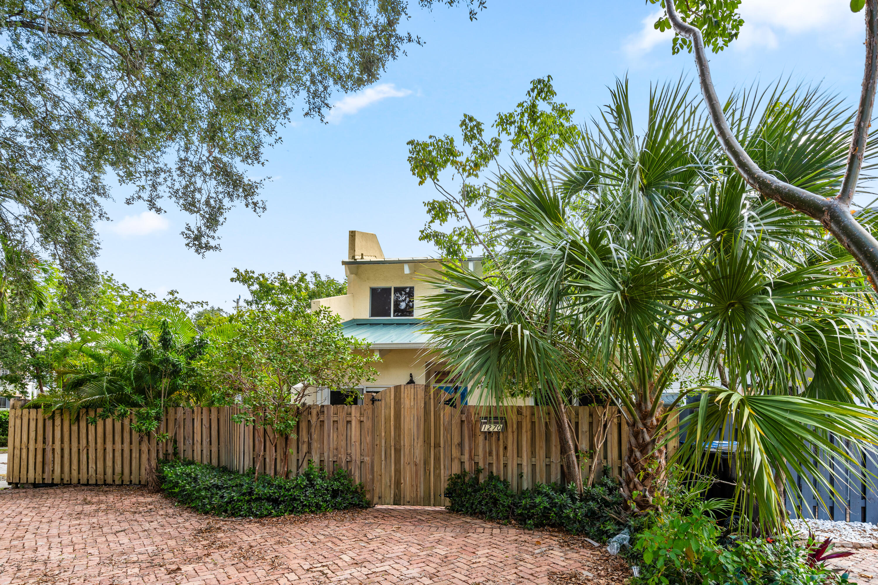 1270 SE 2nd Street, Fort Lauderdale