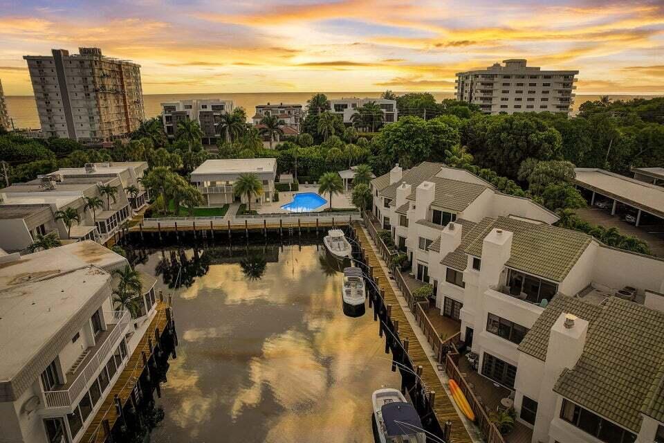 1127 Boca Cove Lane 3
