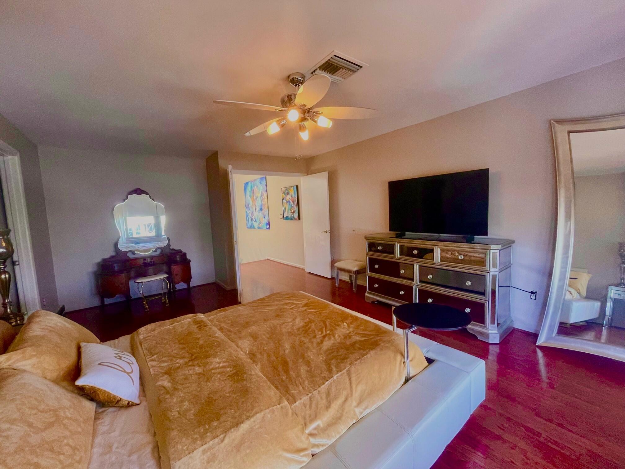 1127 Boca Cove Lane 3