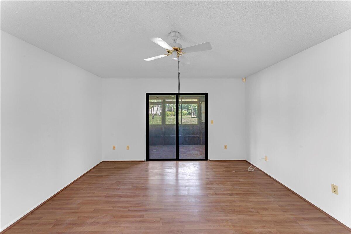 7 Bay Cedar Court