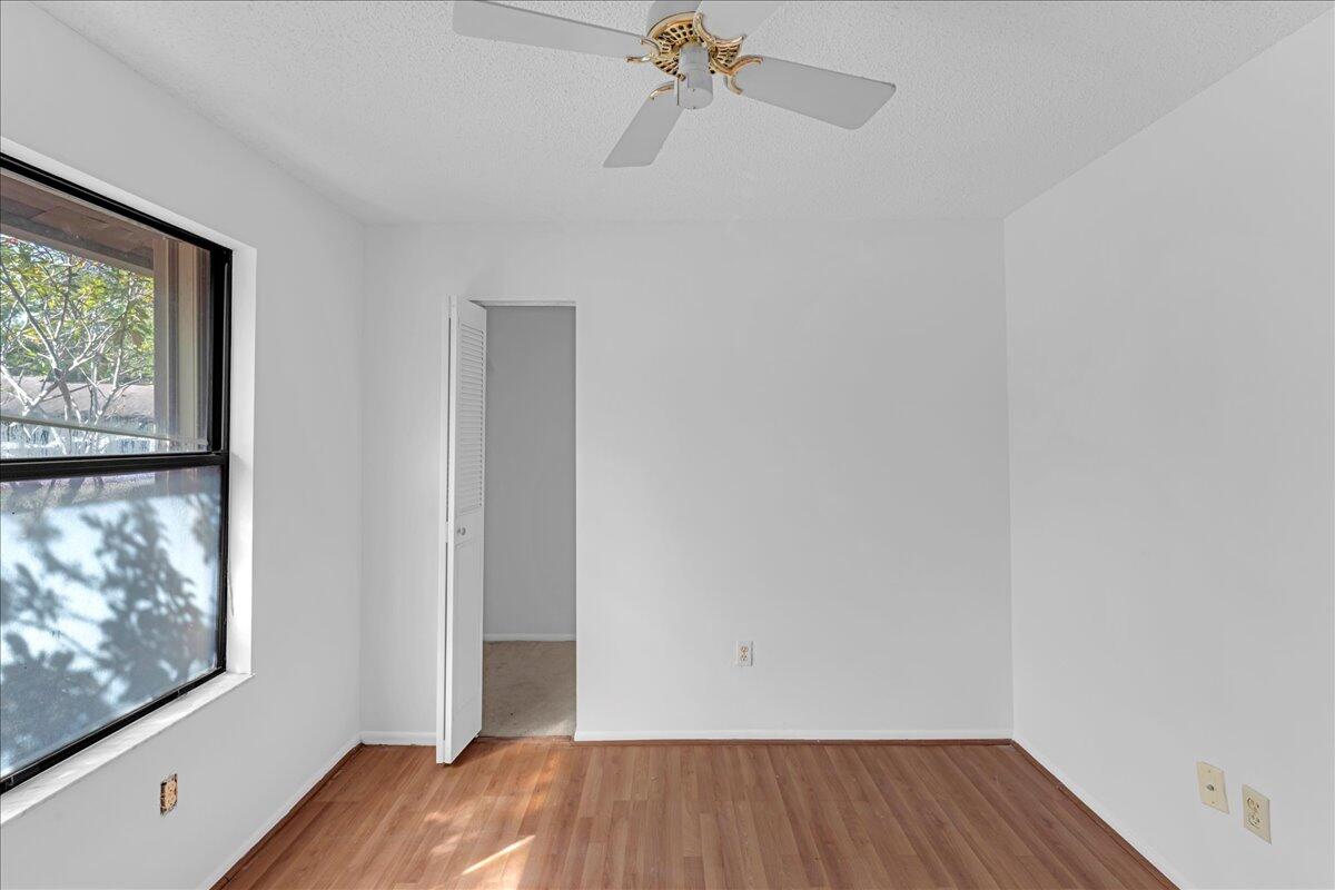 7 Bay Cedar Court