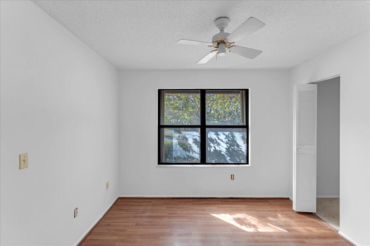 7 Bay Cedar Court