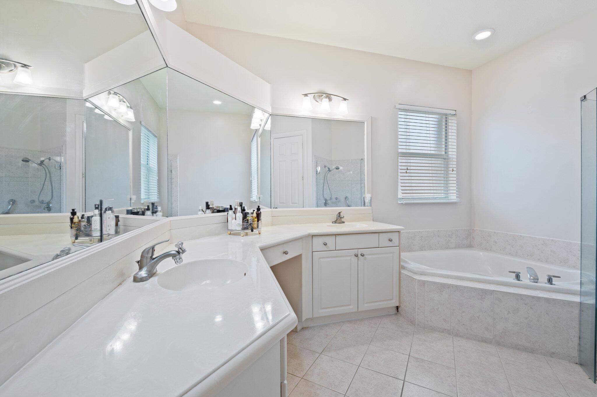 11272 NW 71st Court