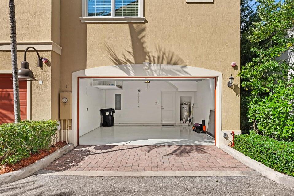 220 S Federal Highway 1