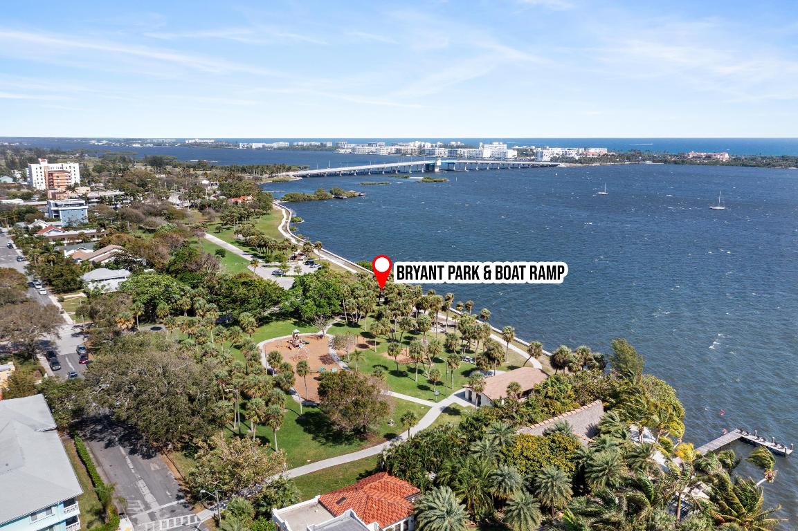 220 S Federal Highway 1