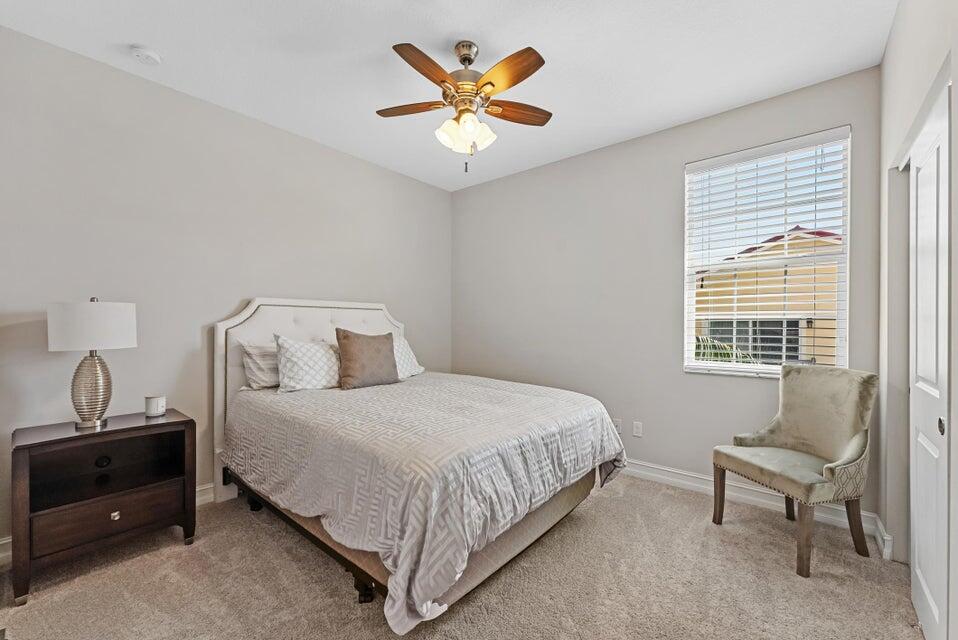 220 S Federal Highway 1