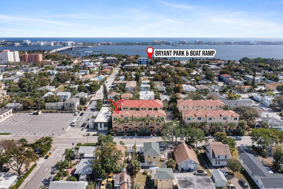 220 S Federal Highway 1