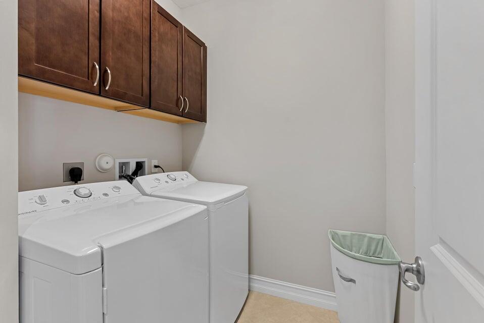 220 S Federal Highway 1