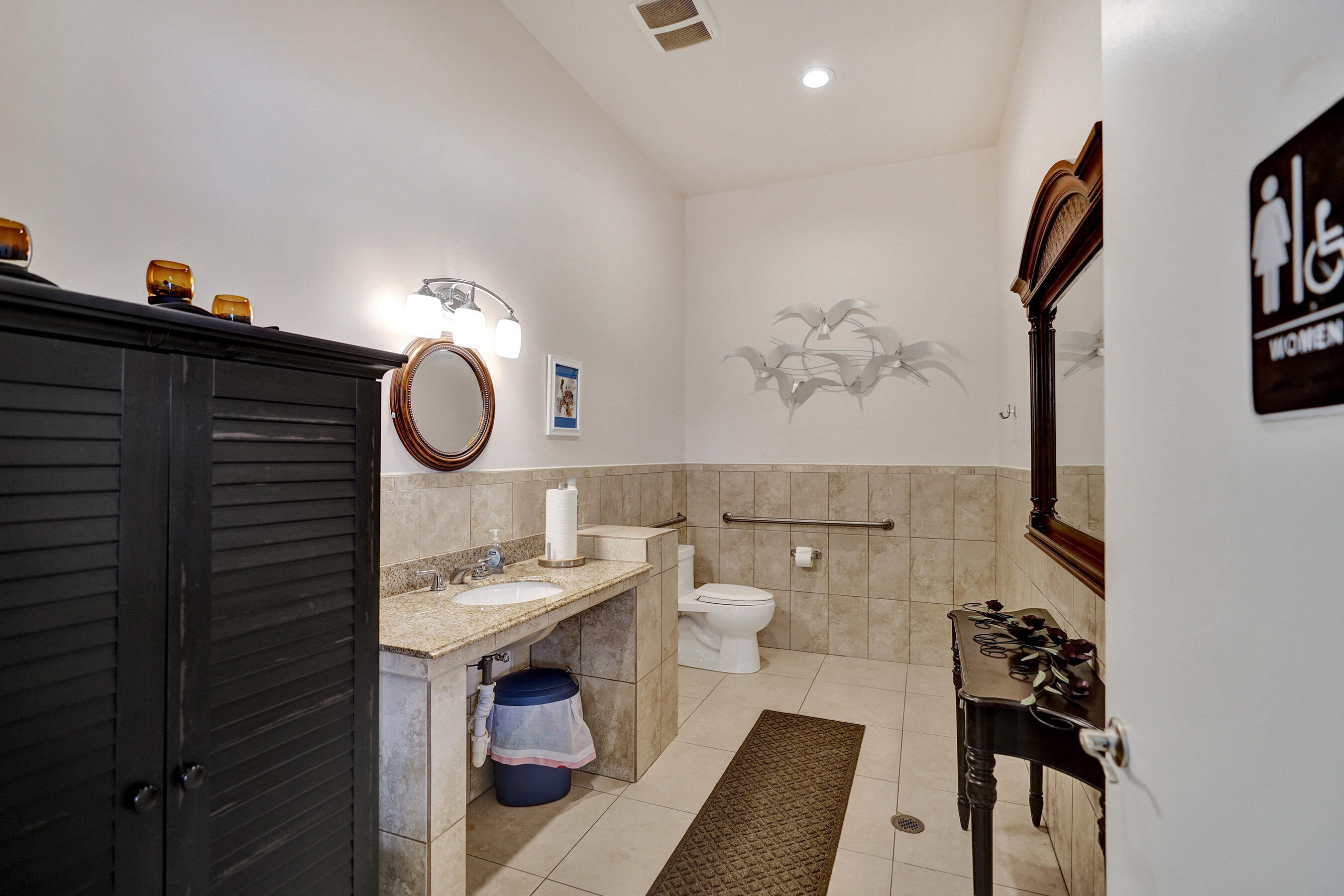 295 Main Boulevard B