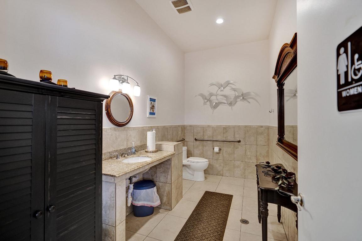 295 Main Boulevard B