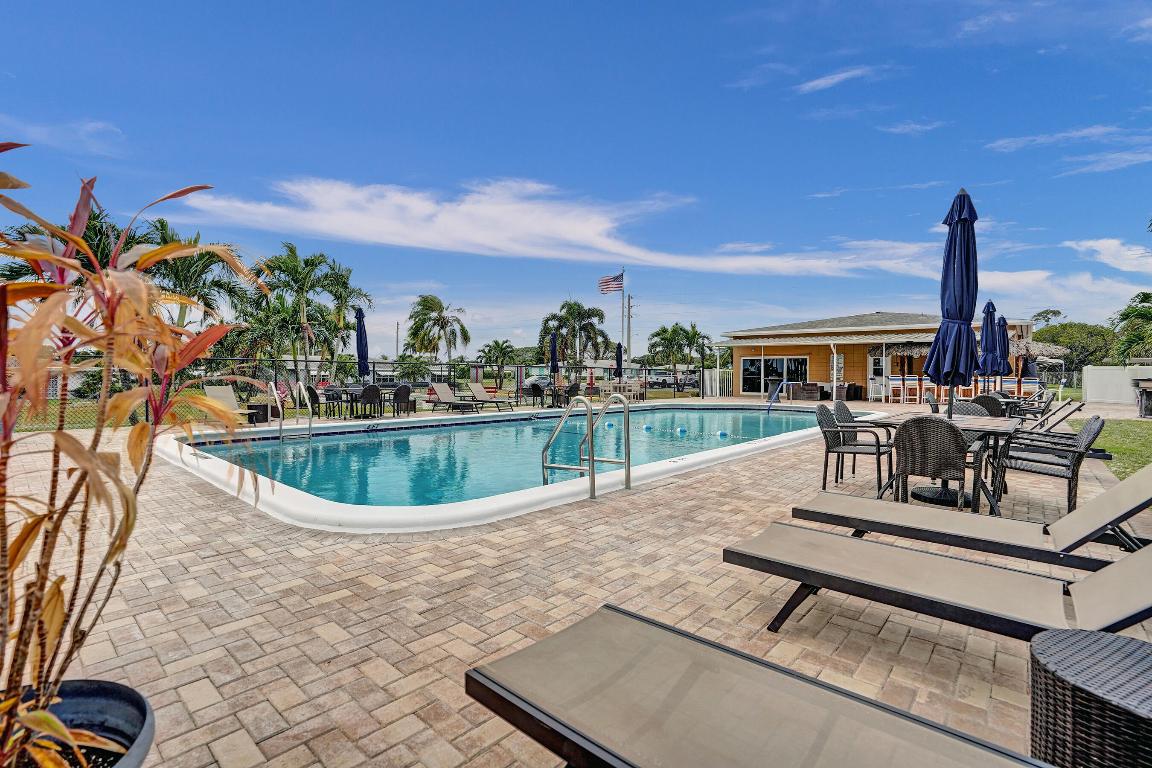 295 Main Boulevard B