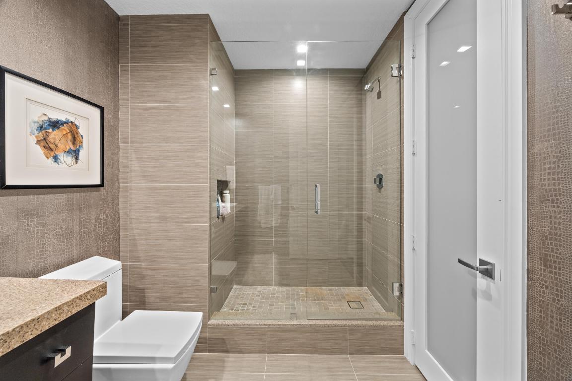 200 NE 2nd Avenue 207, Delray Beach Unit: 207