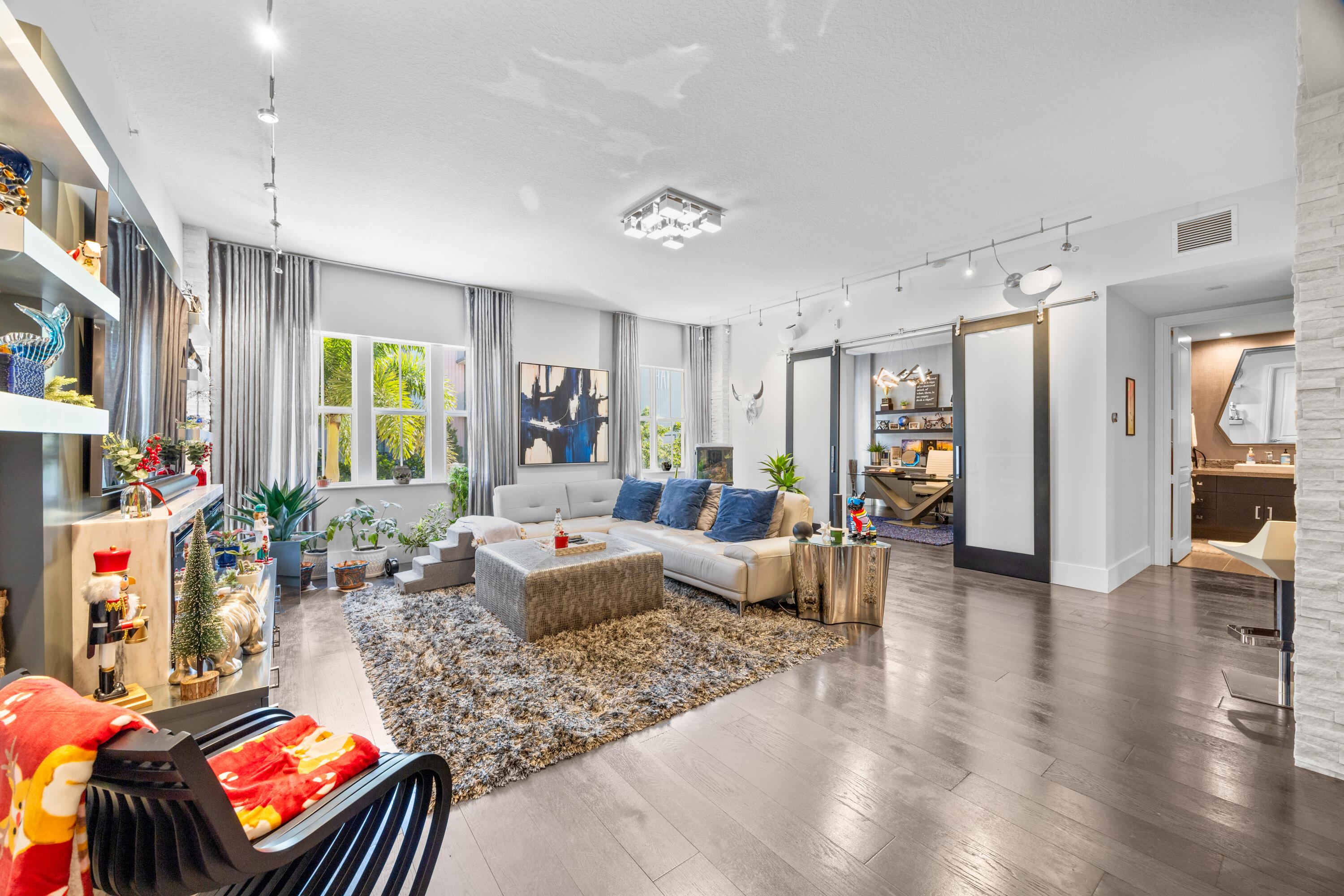 200 NE 2nd Avenue 207, Delray Beach Unit: 207