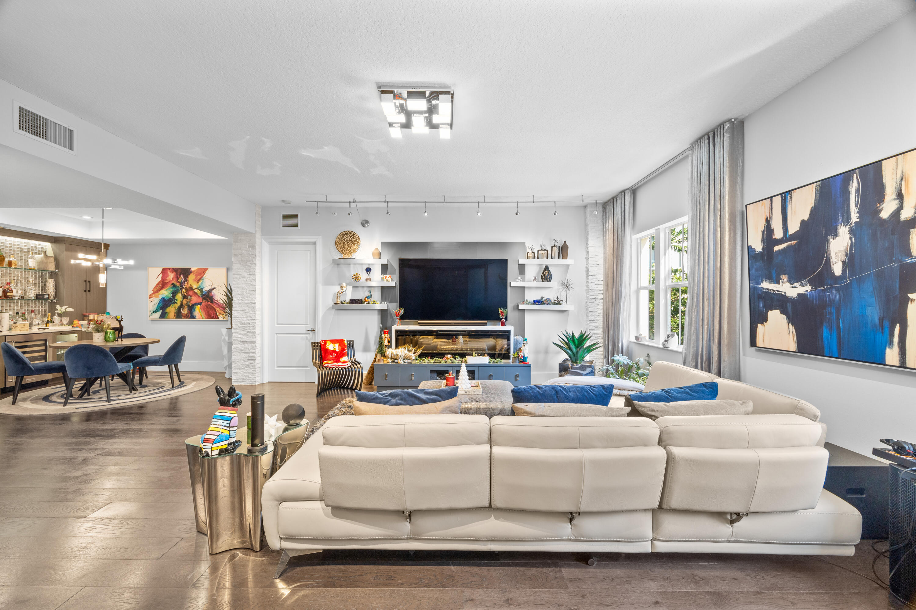 200 NE 2nd Avenue 207, Delray Beach Unit: 207