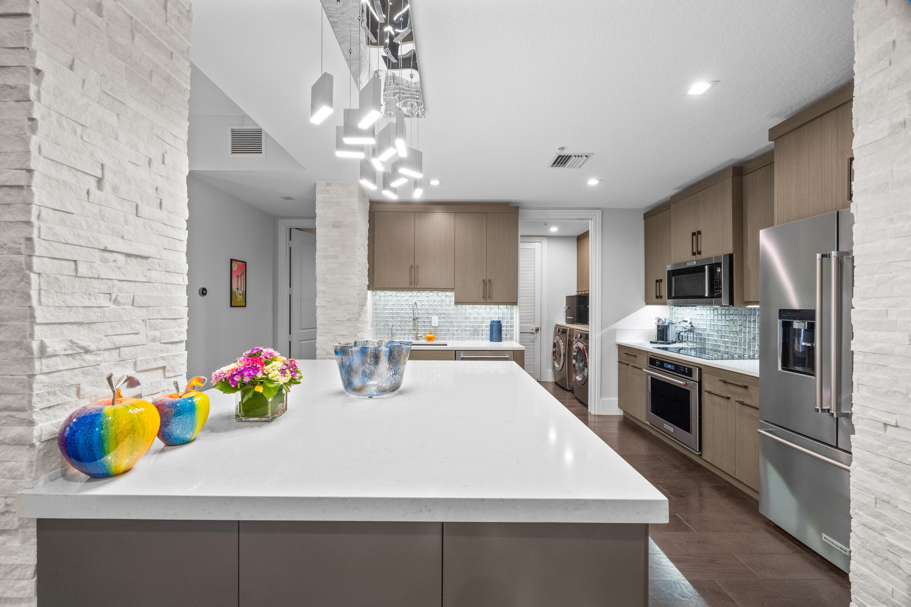 200 NE 2nd Avenue 207, Delray Beach Unit: 207