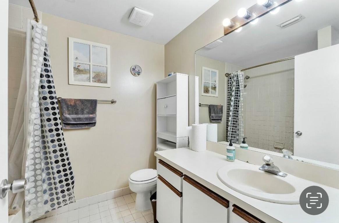 4337 Woodstock Drive D