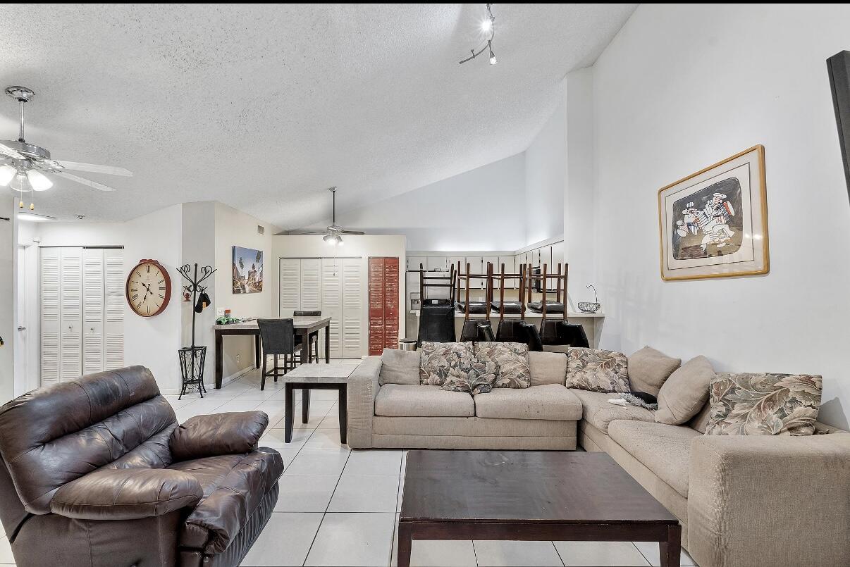 4337 Woodstock Drive D