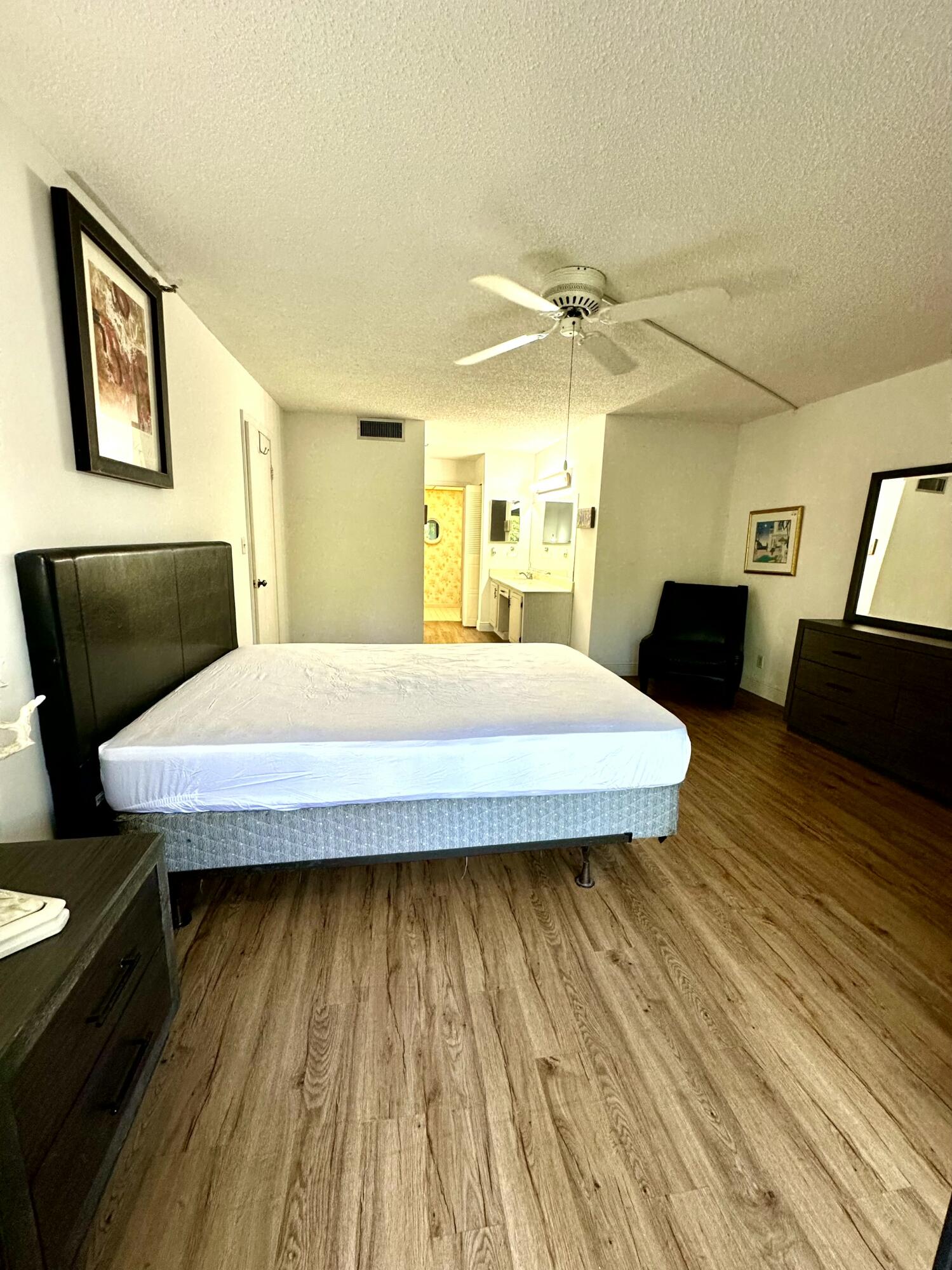 9235 SW 8th Street 114