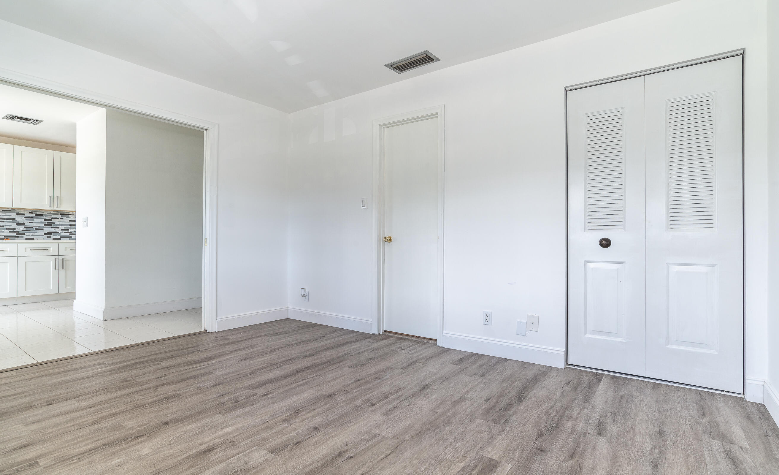 2731 SW 15th Street 202