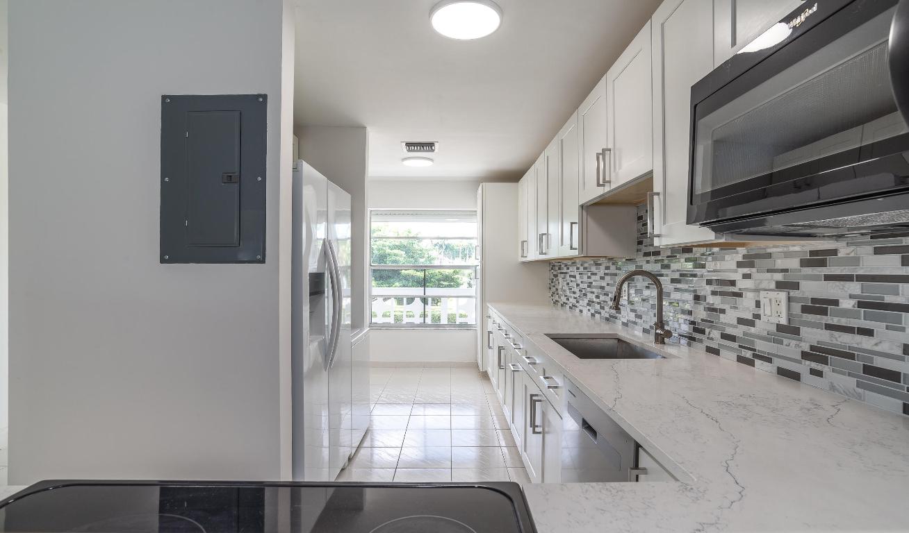 2731 SW 15th Street 202