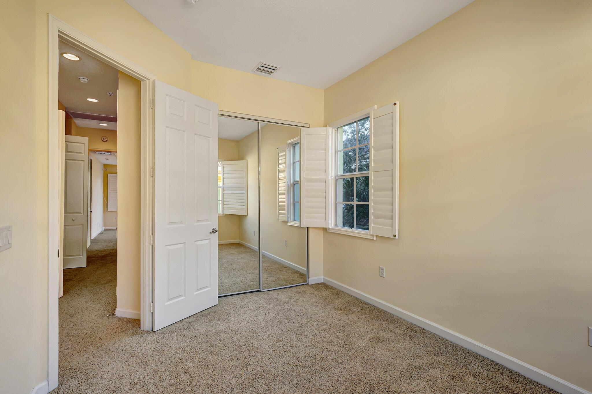 2751 Ravella Way