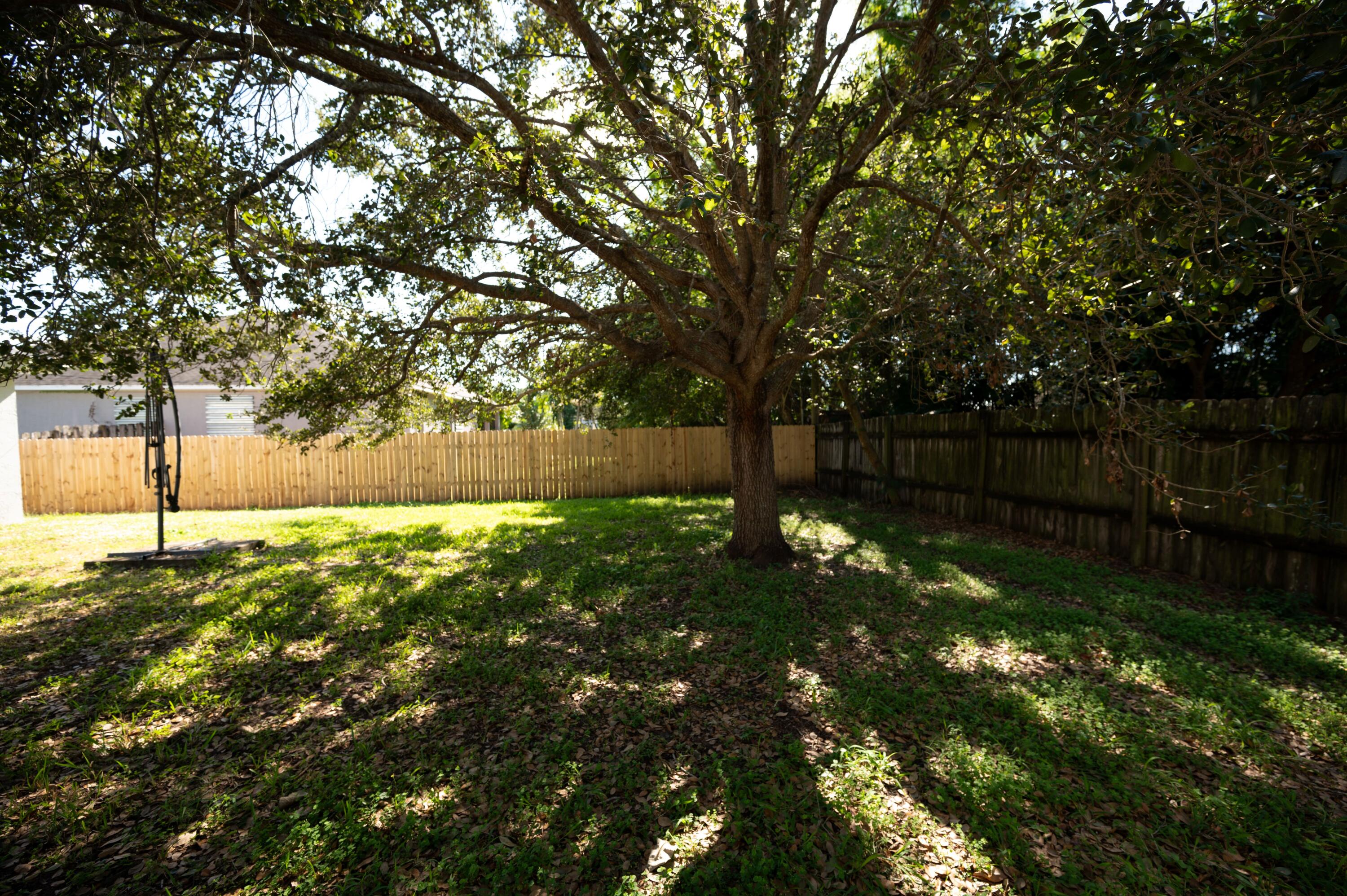 1658 SW Tivan Lane