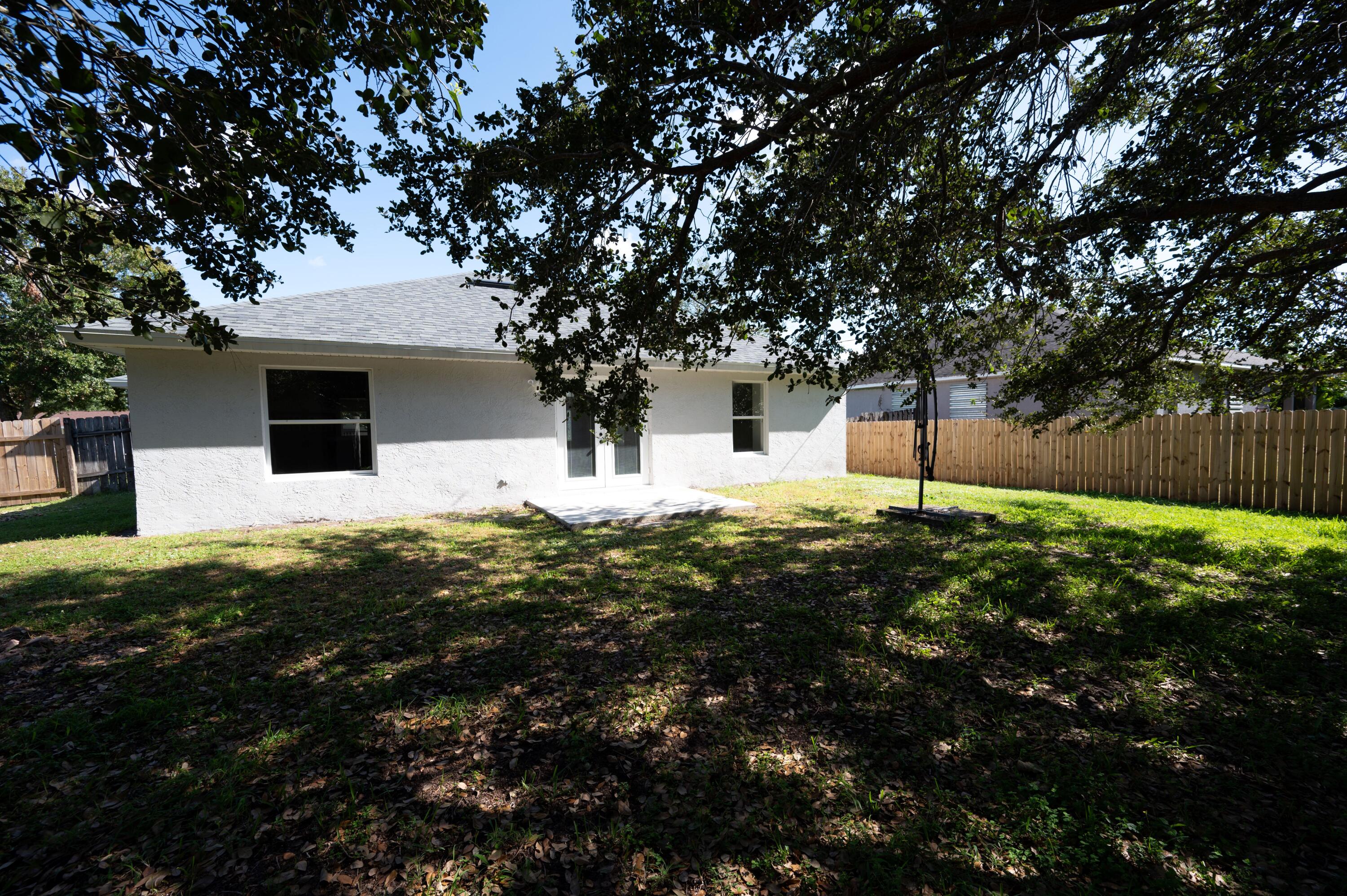 1658 SW Tivan Lane