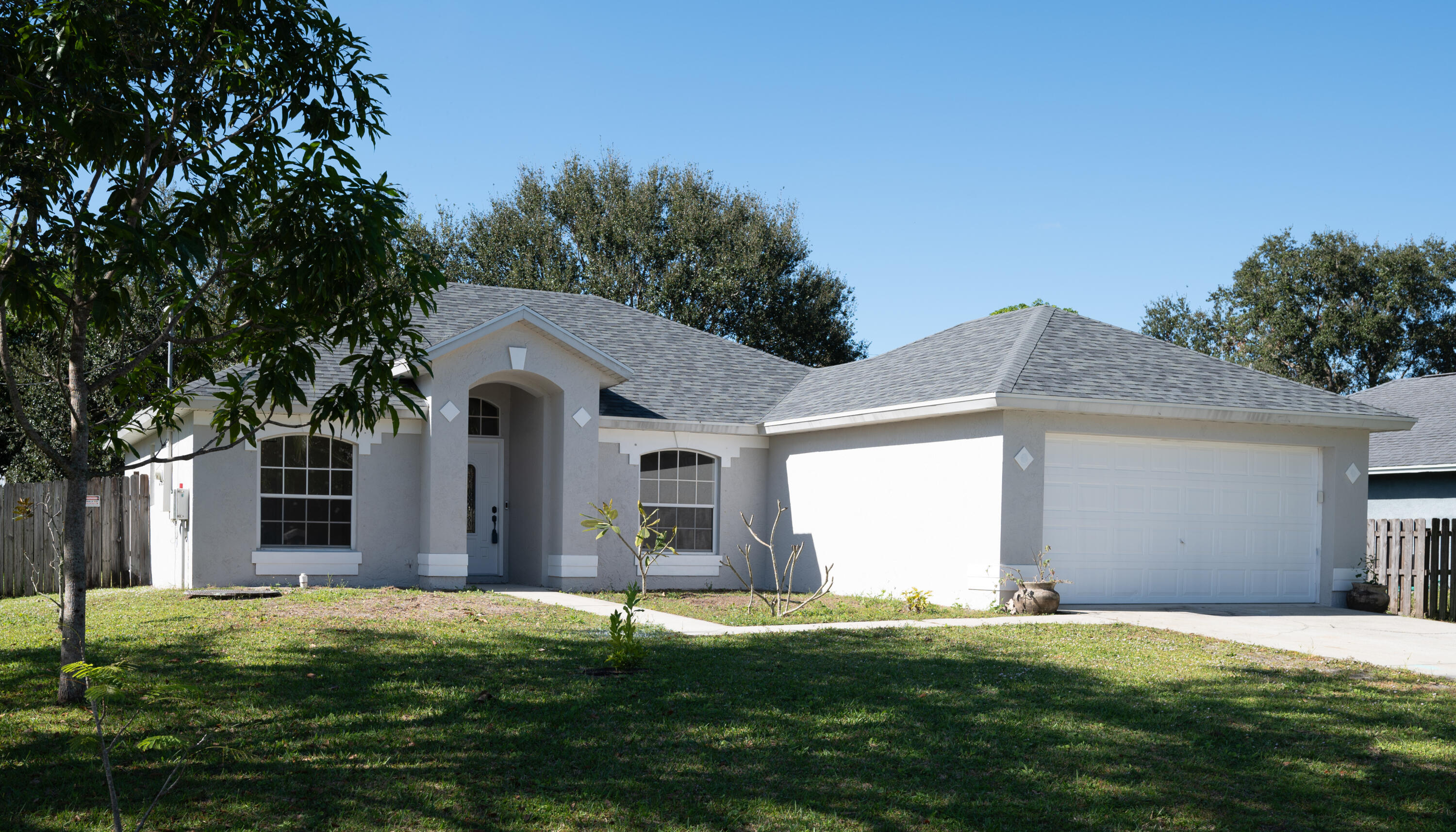 1658 SW Tivan Lane