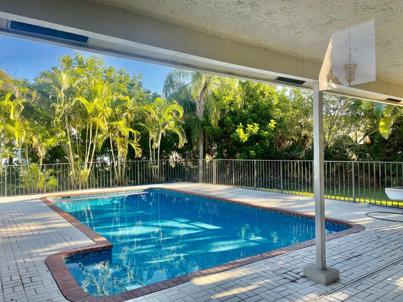 23186 L'Ermitage Circle