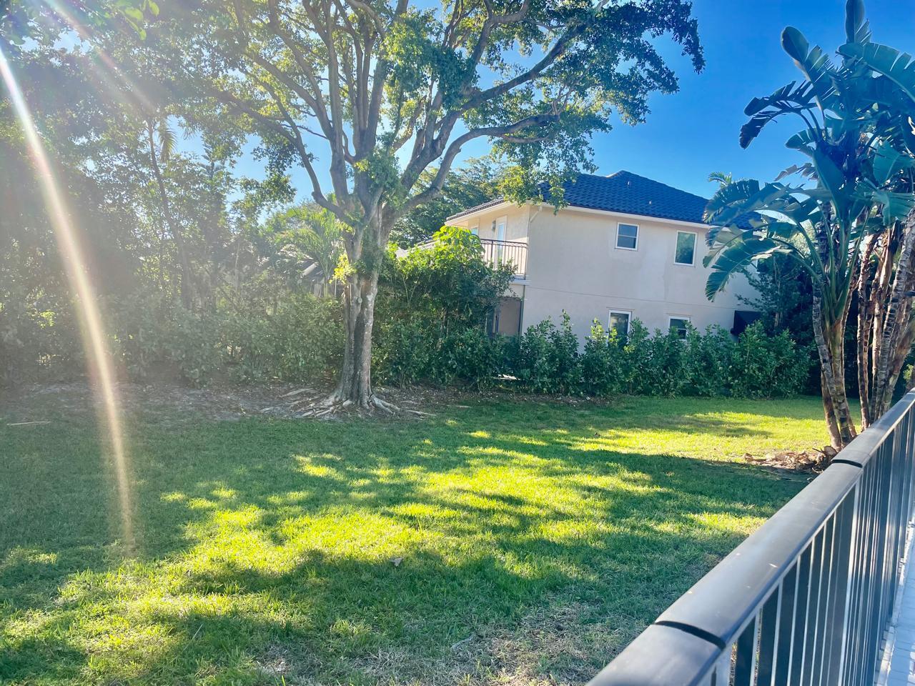 23186 L'Ermitage Circle