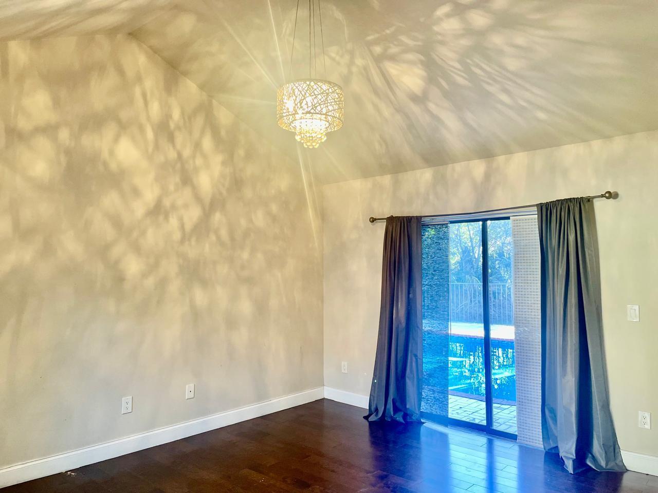 23186 L'Ermitage Circle