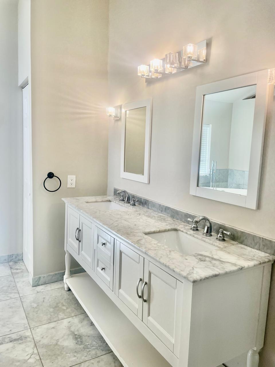 23186 L'Ermitage Circle