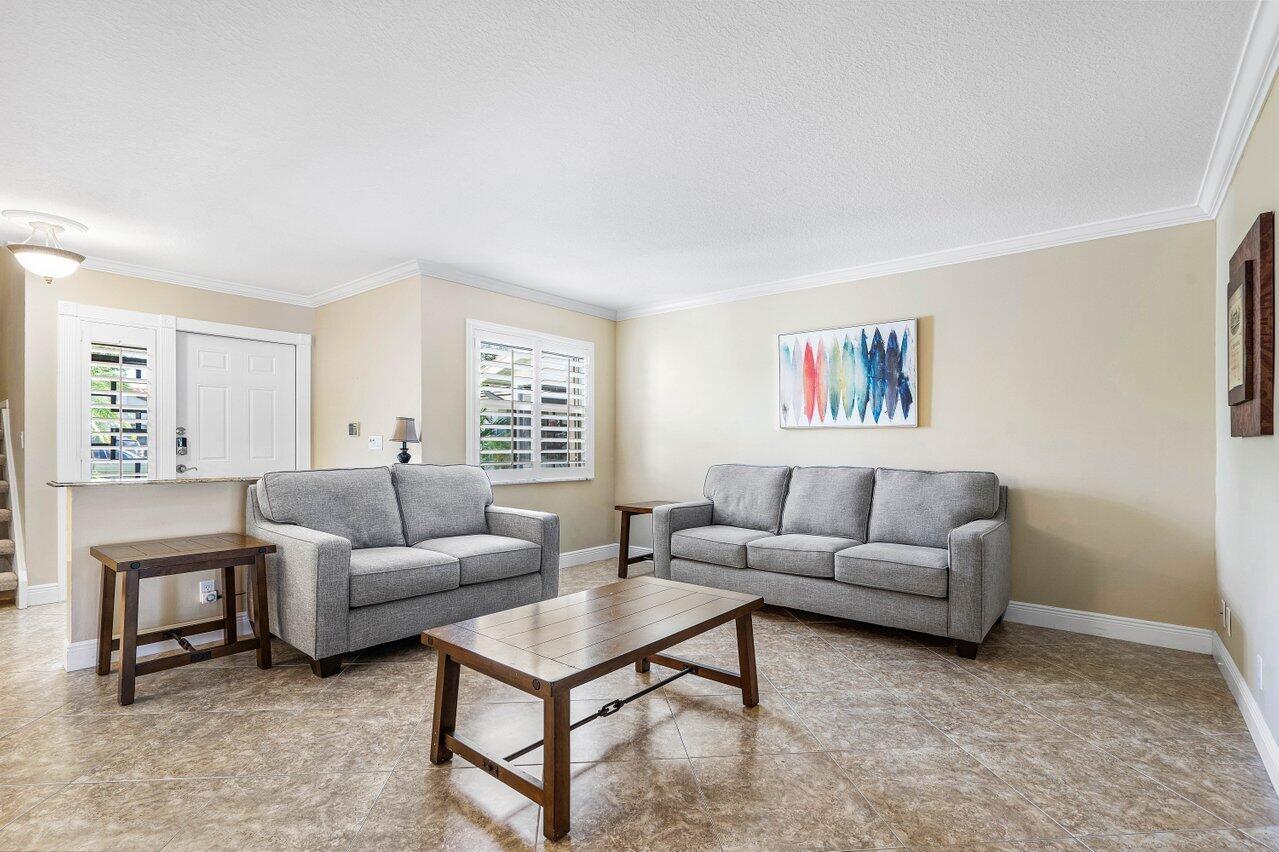 3132 Deer Creek Lake Shore Drive