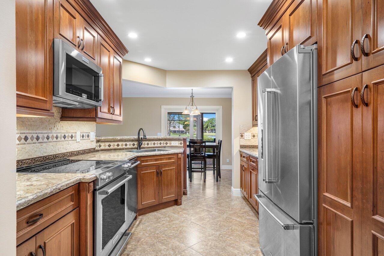 3132 Deer Creek Lake Shore Drive