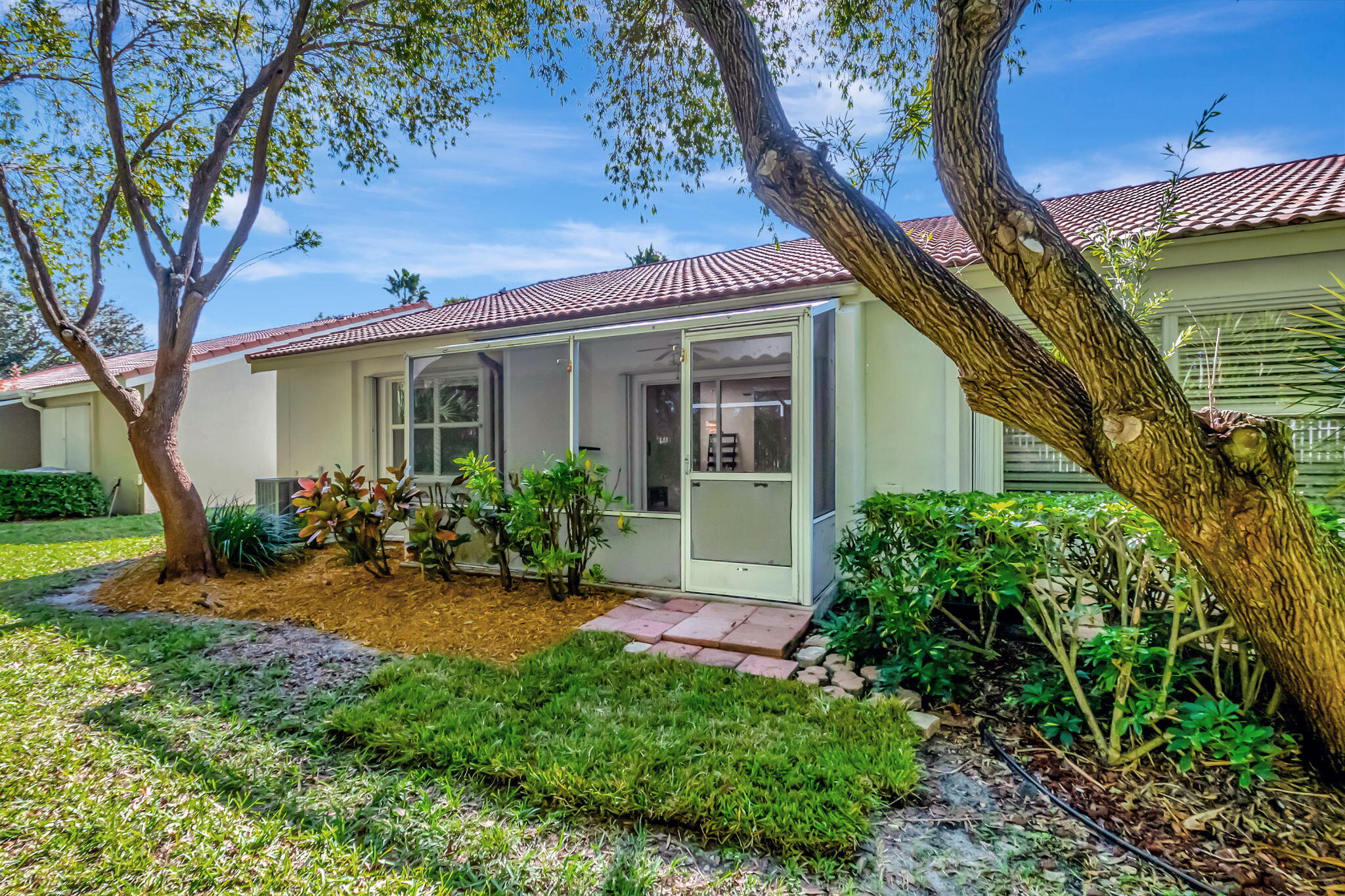 6065 Petunia Road