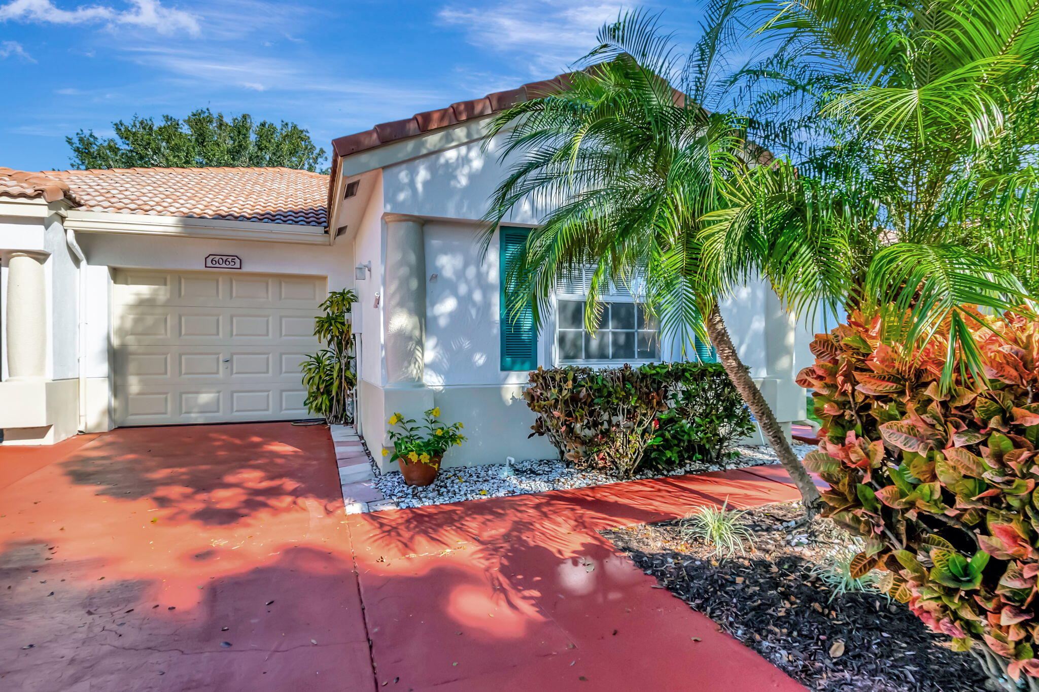 6065 Petunia Road