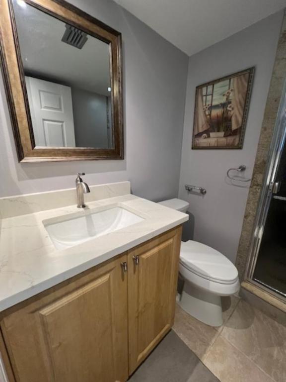 9300 SW 8th Street 403