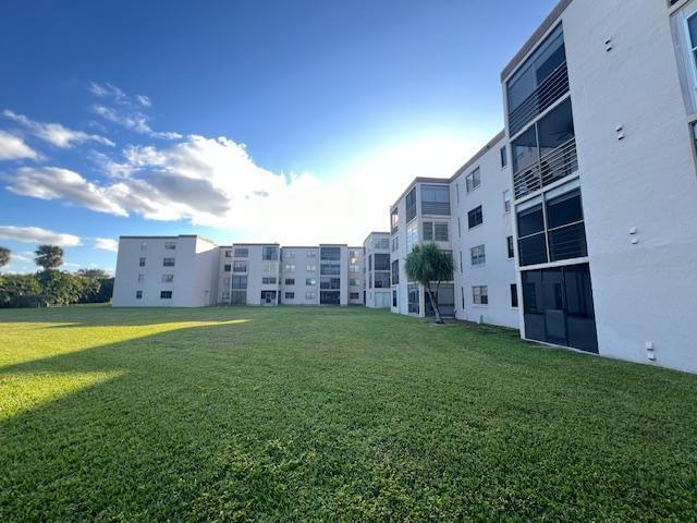 9300 SW 8th Street 403