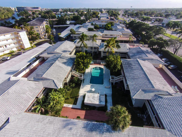 222 N Federal Highway 220